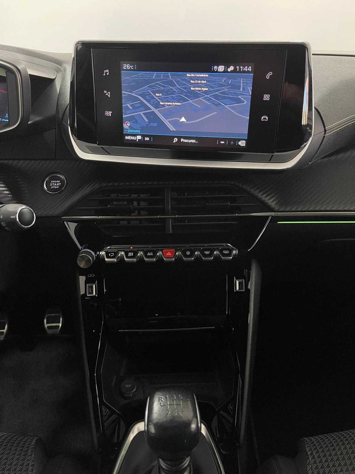 peugeot-2008-2023-gasolina-1199cc