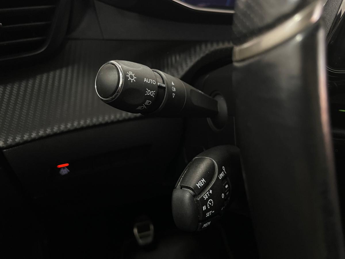 peugeot-2008-2023-gasolina-1199cc