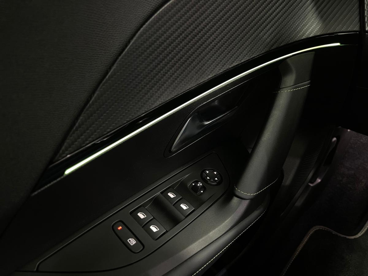 peugeot-2008-2023-gasolina-1199cc