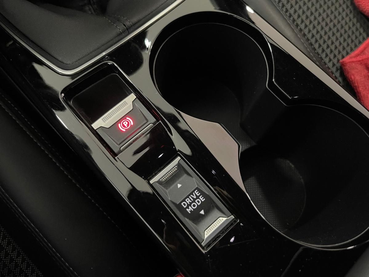 peugeot-2008-2023-gasolina-1199cc