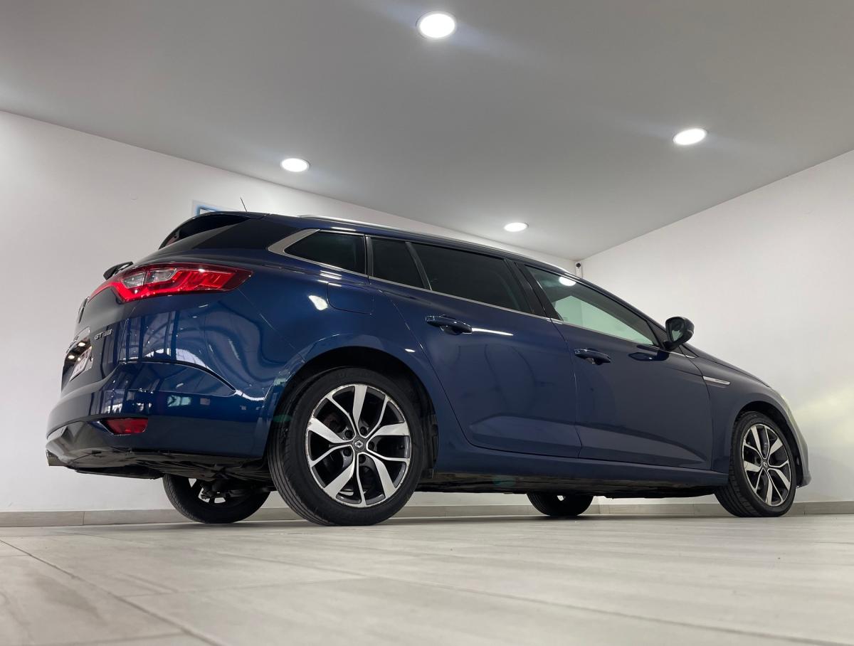 renault-megane-sport-tourer-2017-diesel-1461cc