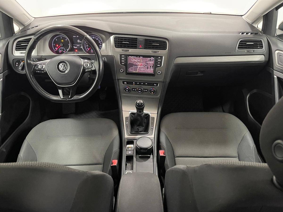 volkswagen-golf-variant-2017-diesel-1598cc