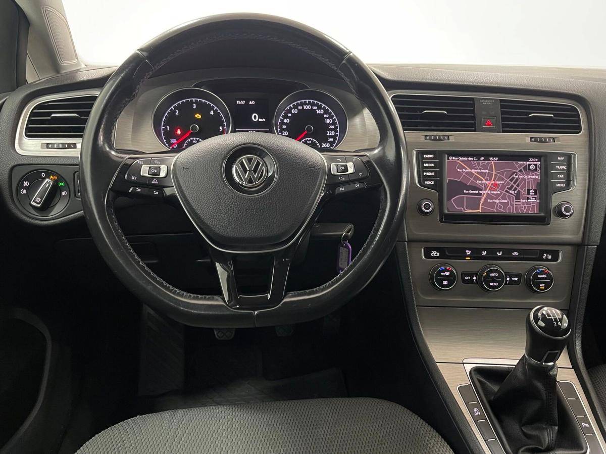 volkswagen-golf-variant-2017-diesel-1598cc