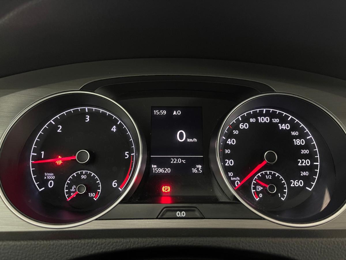 volkswagen-golf-variant-2017-diesel-1598cc
