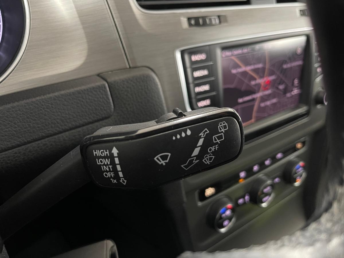 volkswagen-golf-variant-2017-diesel-1598cc