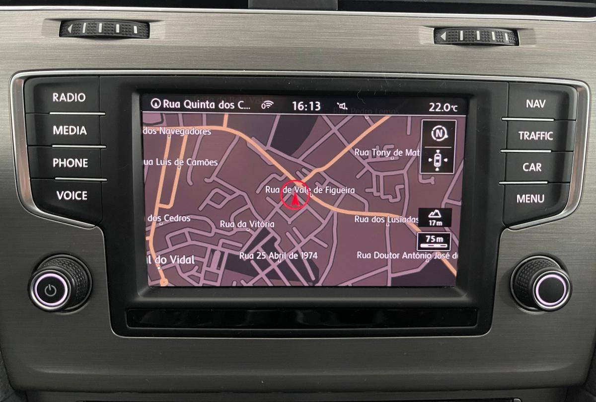 volkswagen-golf-variant-2017-diesel-1598cc