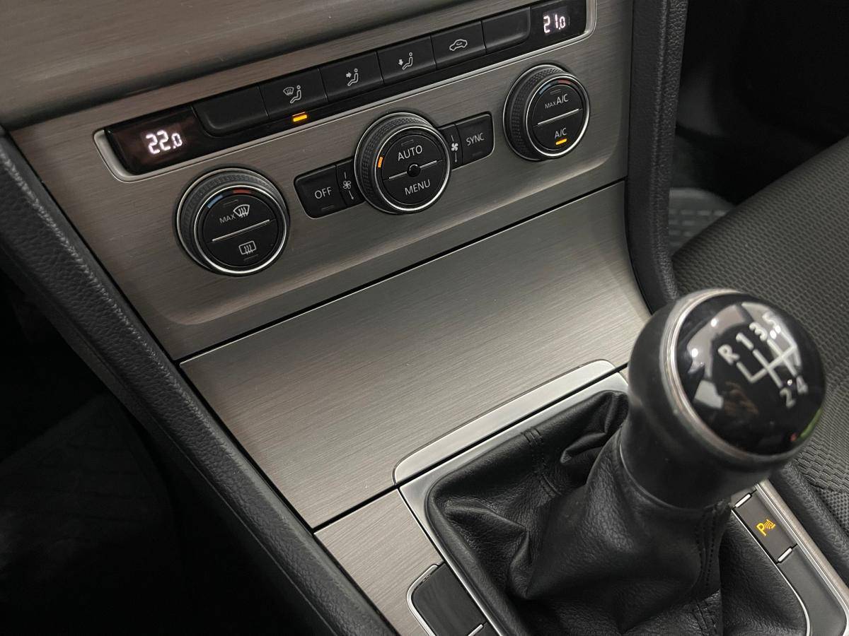volkswagen-golf-variant-2017-diesel-1598cc