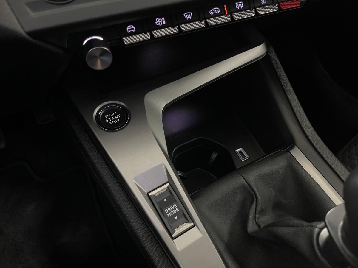 peugeot-308-sw-2022-gasolina-1199cc