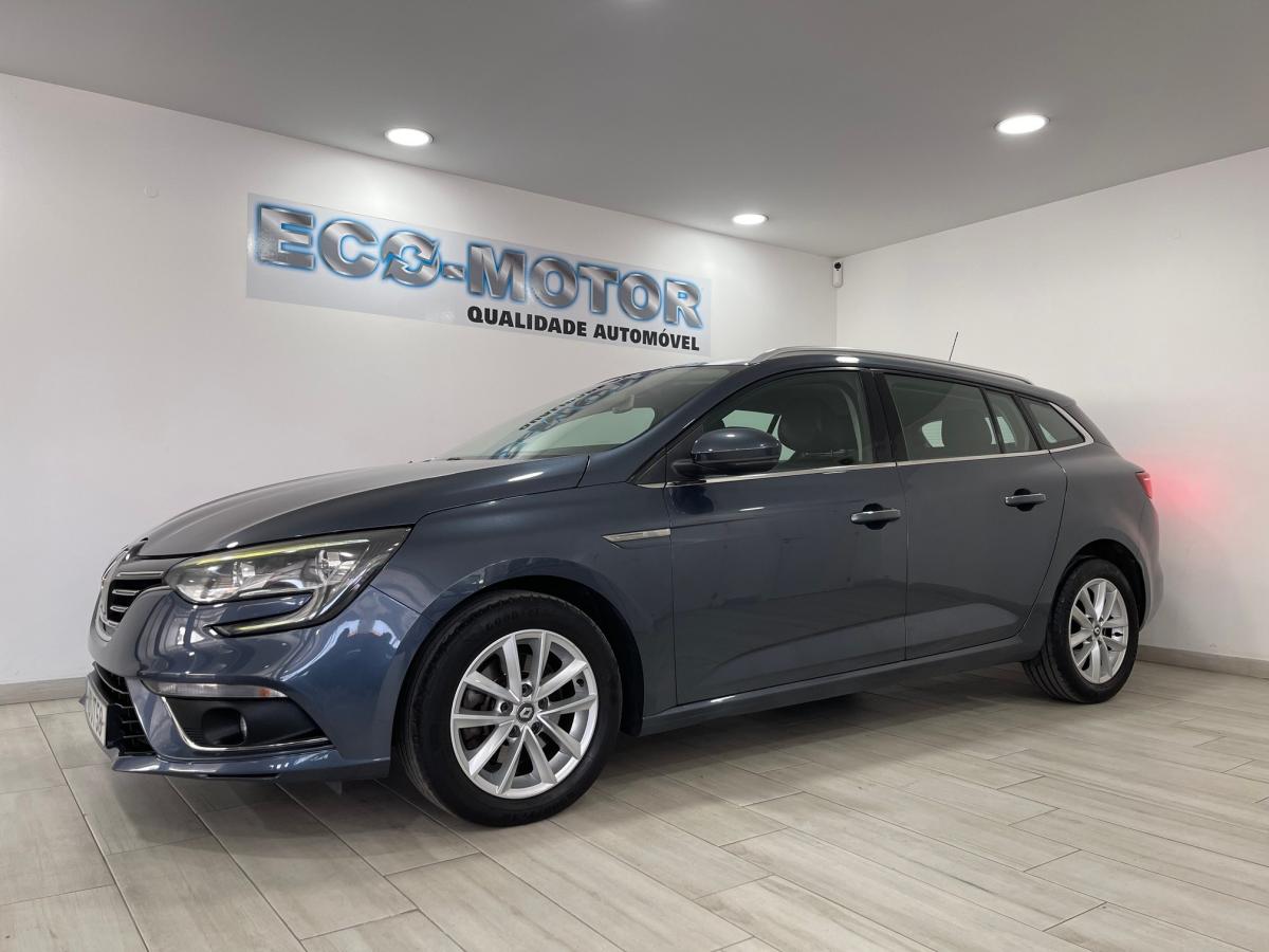 renault-megane-sport-tourer-2017-diesel-1598cc