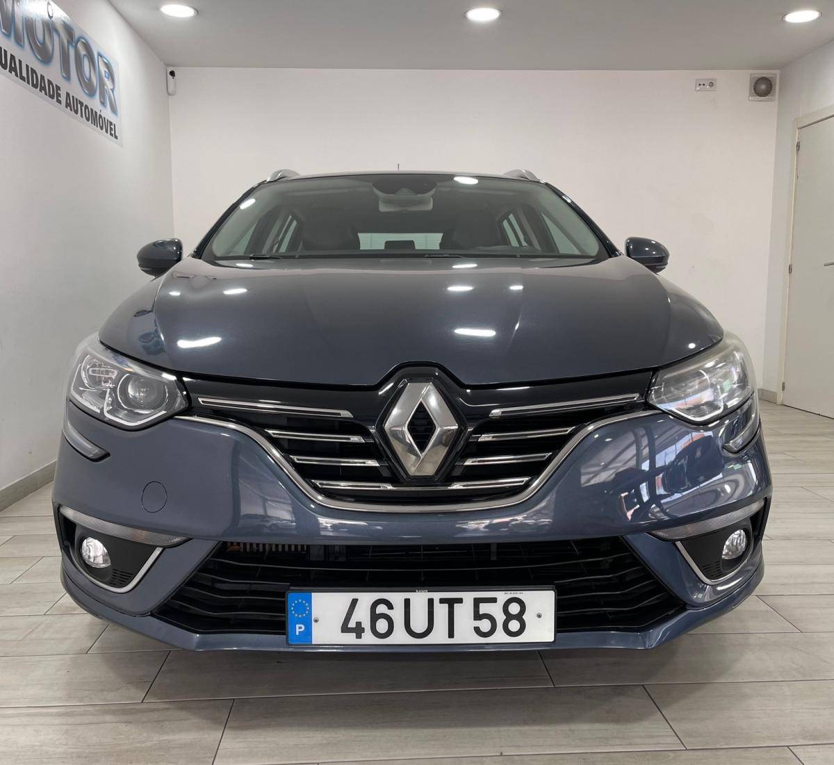 renault-megane-sport-tourer-2017-diesel-1598cc