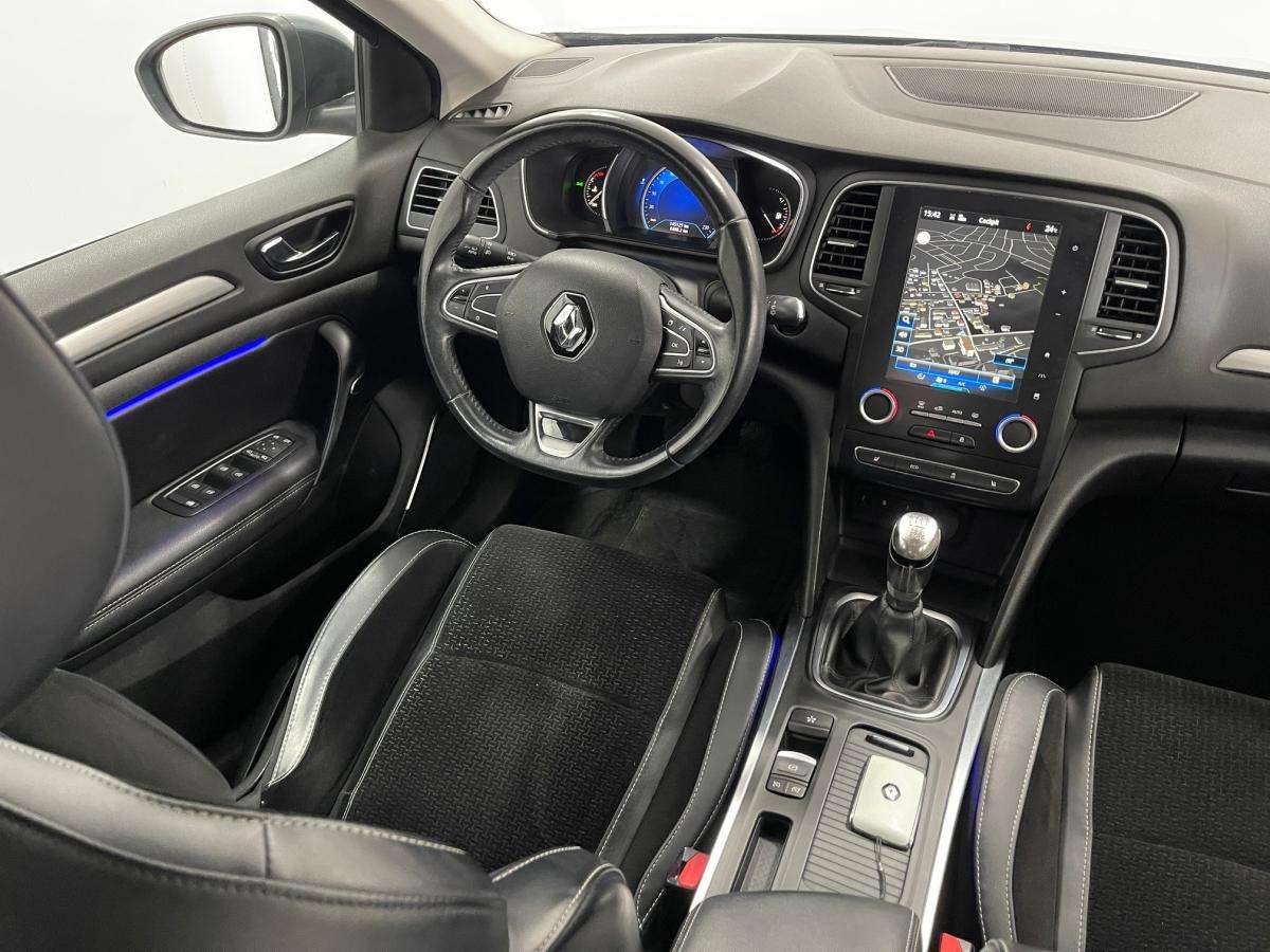 renault-megane-sport-tourer-2017-diesel-1598cc