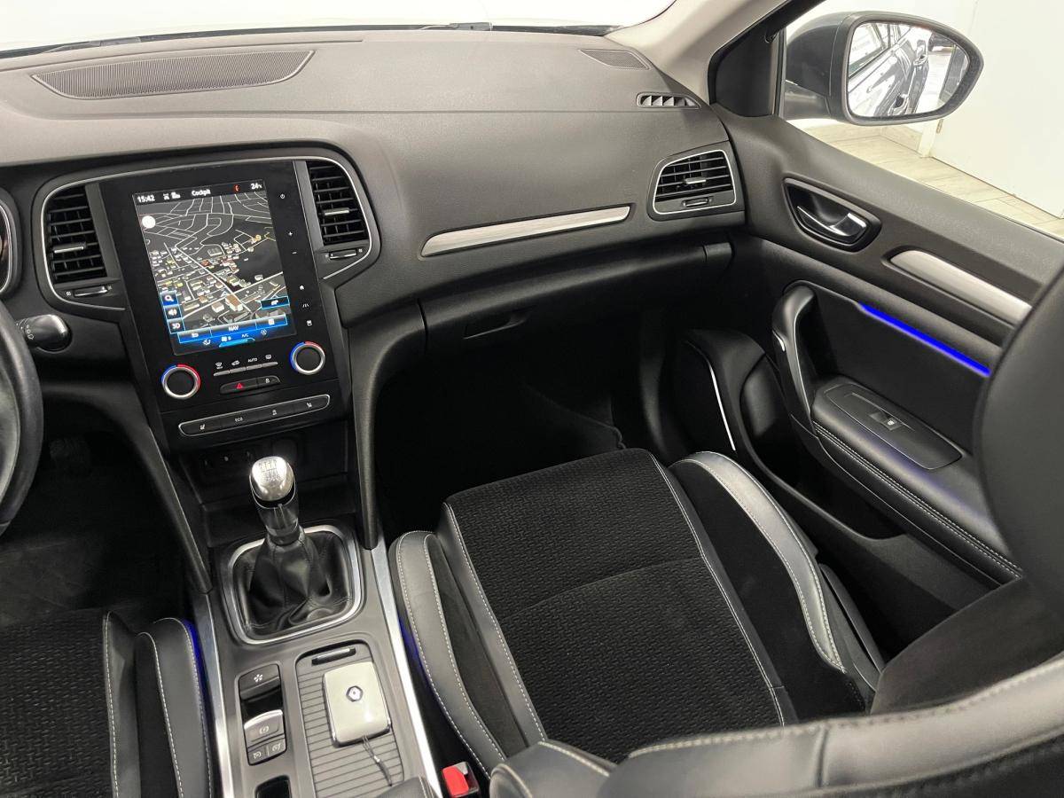 renault-megane-sport-tourer-2017-diesel-1598cc