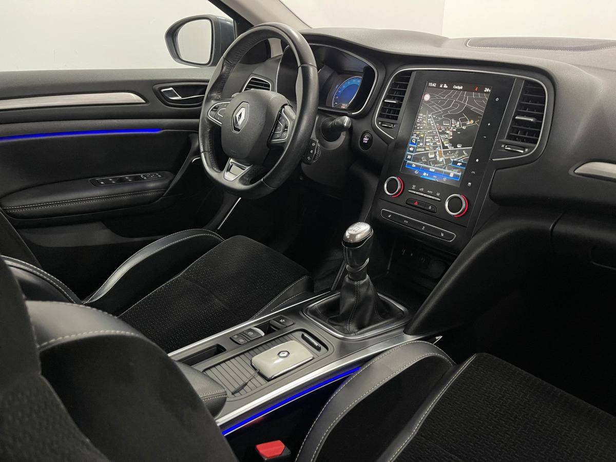 renault-megane-sport-tourer-2017-diesel-1598cc