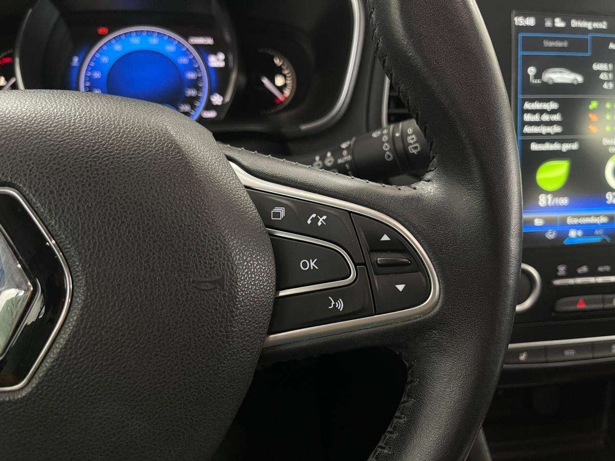 renault-megane-sport-tourer-2017-diesel-1598cc