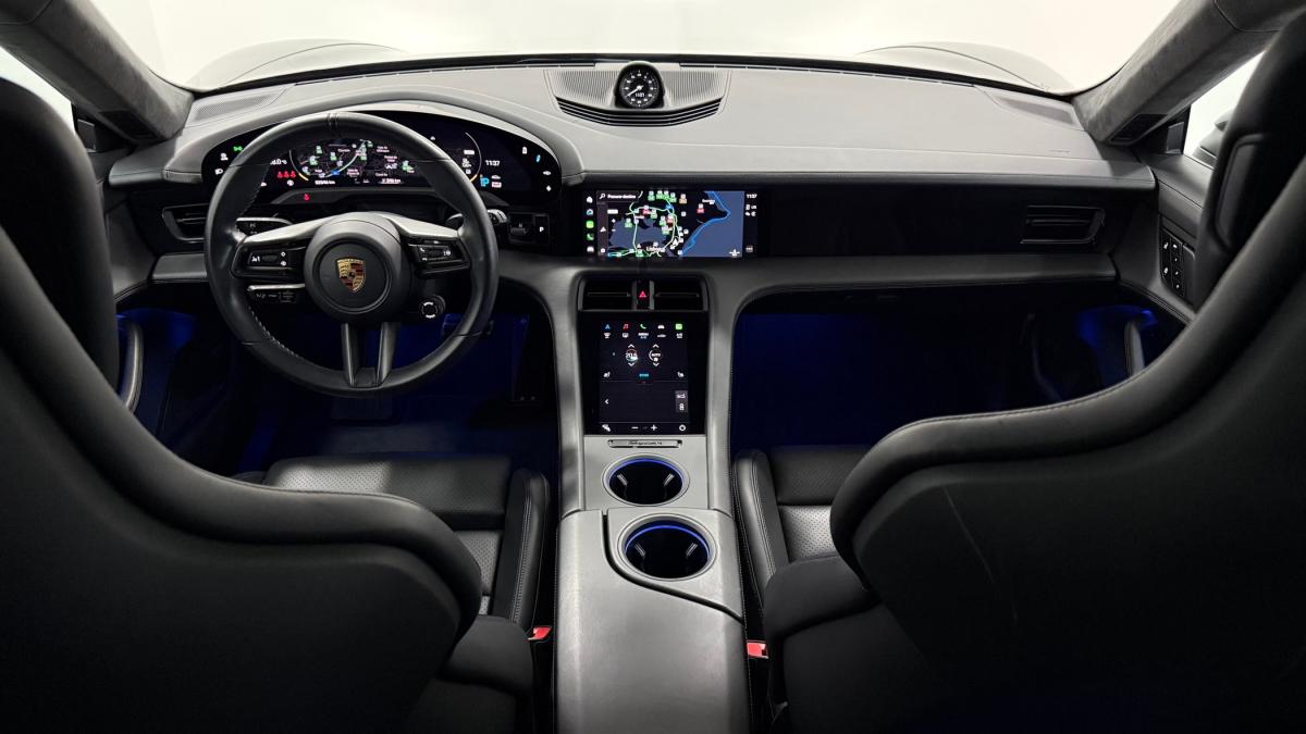 porsche-taycan-2022-eletrico-500cc