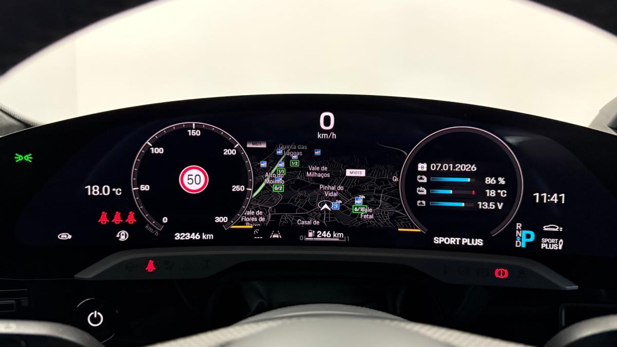 porsche-taycan-2022-eletrico-500cc