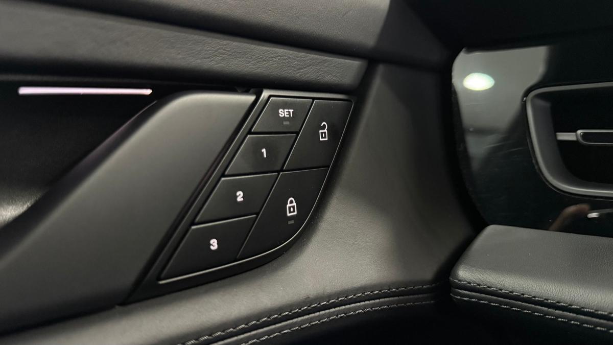 porsche-taycan-2022-eletrico-500cc