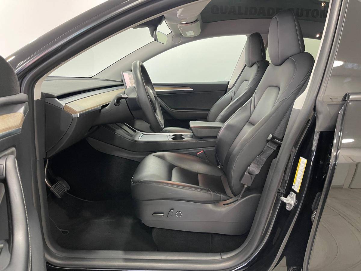 tesla-model-y-2023-eletrico-500cc