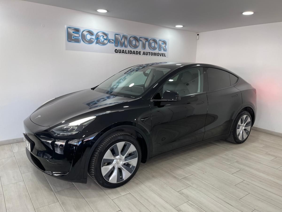 tesla-model-y-2023-eletrico-500cc