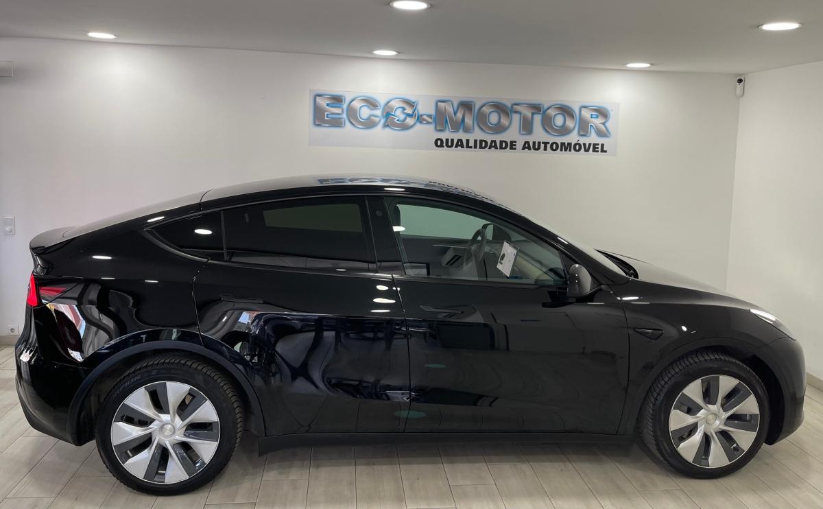 tesla-model-y-2023-eletrico-500cc