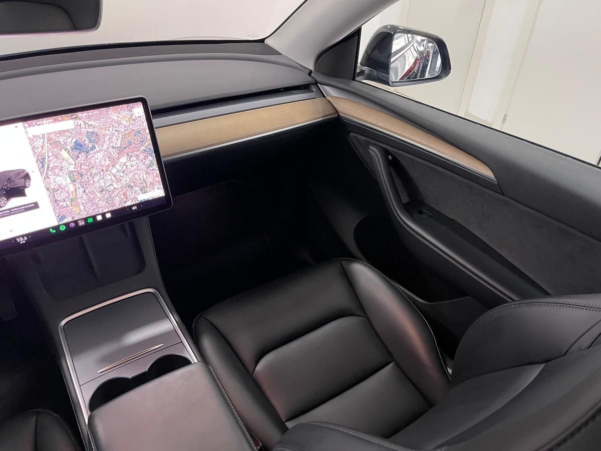 tesla-model-y-2023-eletrico-500cc