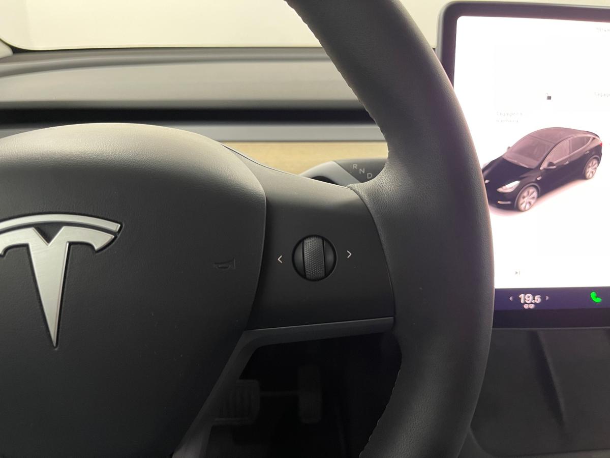 tesla-model-y-2023-eletrico-500cc