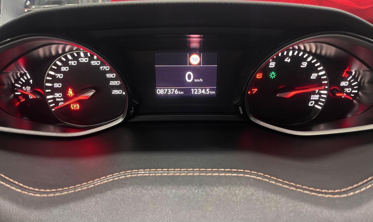 peugeot-308-2020-gasolina-1199cc