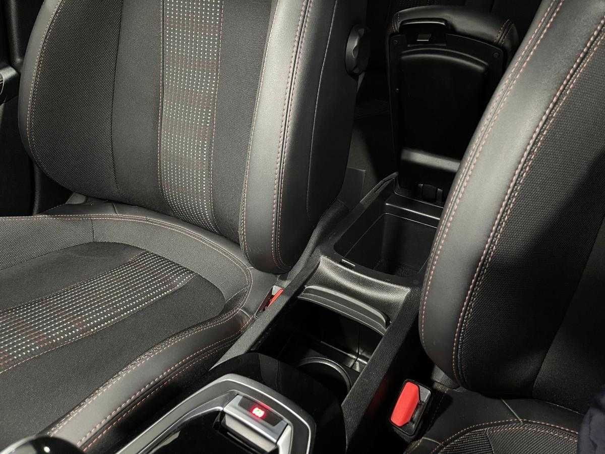 peugeot-308-2020-gasolina-1199cc