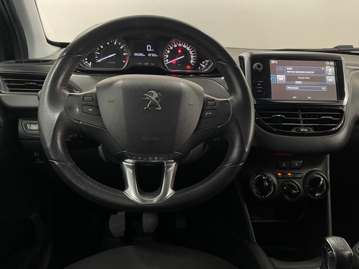 peugeot-208-2015-gasolina-1199cc