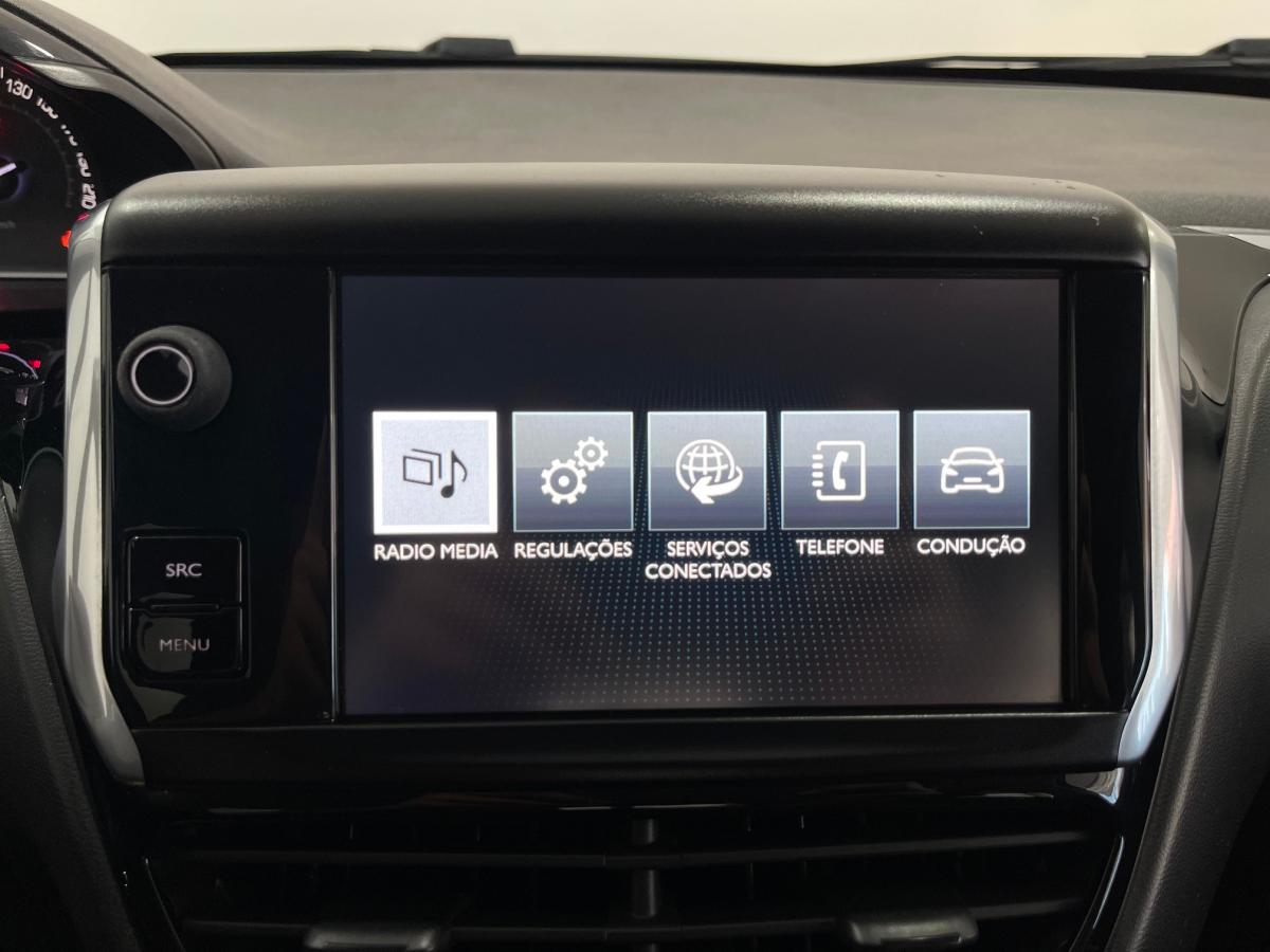 peugeot-208-2015-gasolina-1199cc