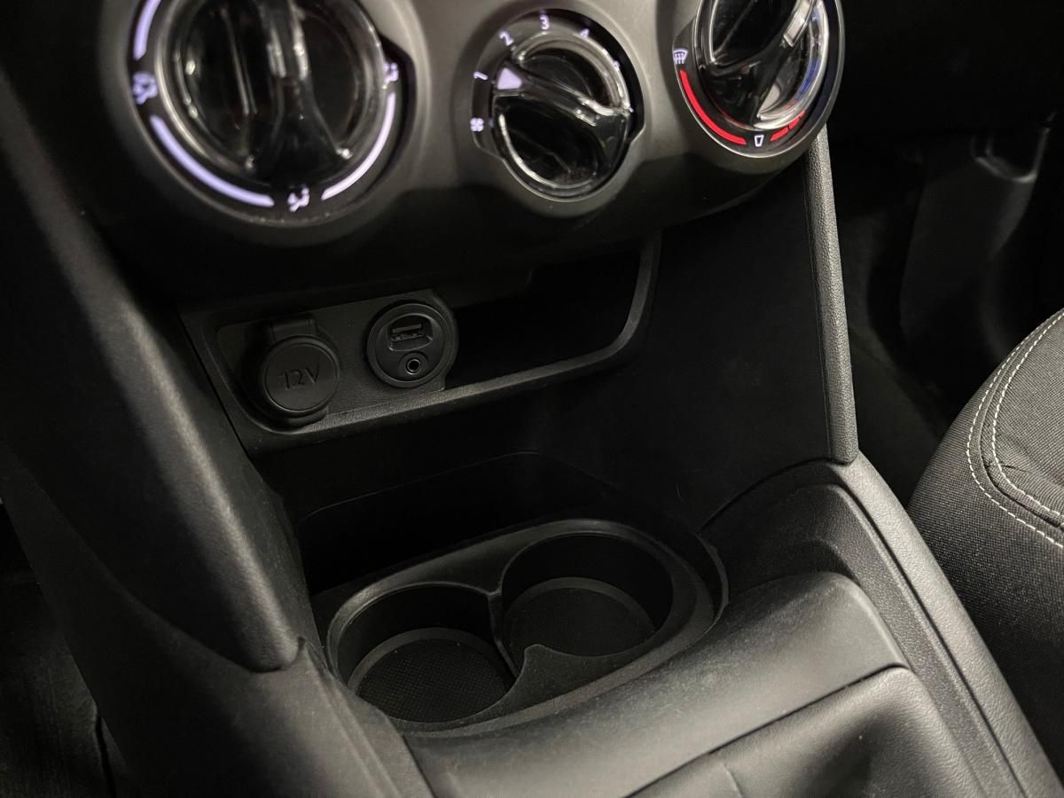 peugeot-208-2015-gasolina-1199cc
