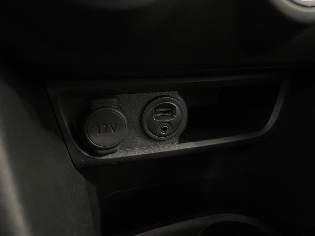 peugeot-208-2015-gasolina-1199cc