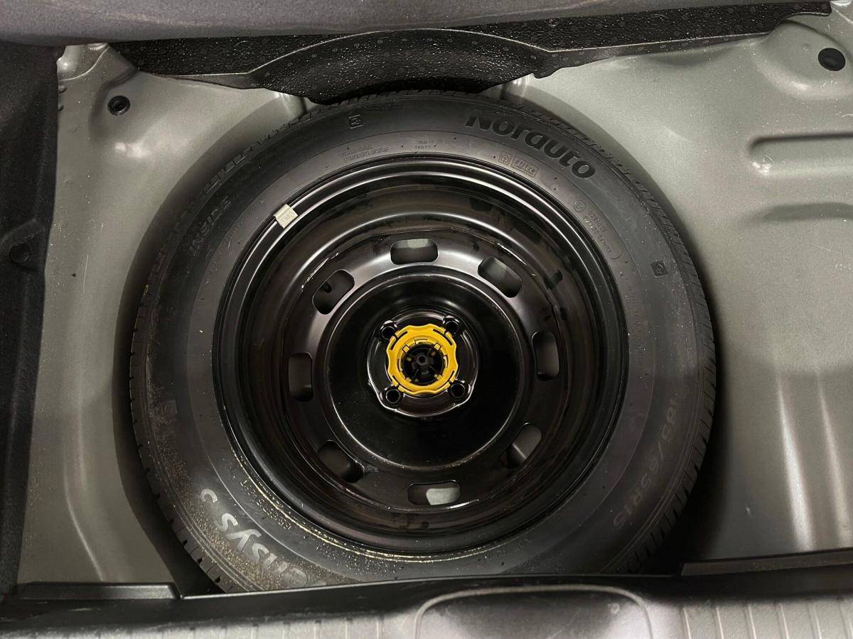 peugeot-208-2015-gasolina-1199cc