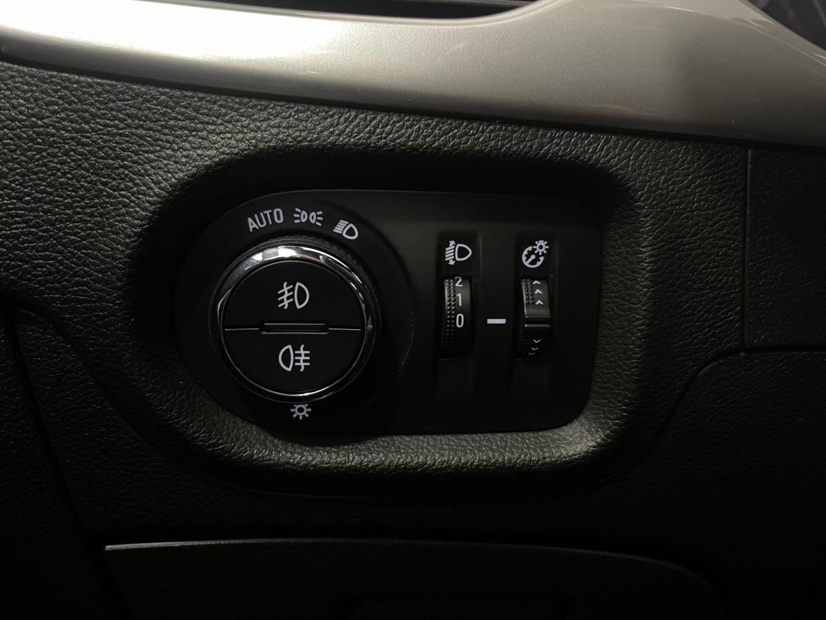 opel-astra-sport-tourer-2019-gasolina-1199cc