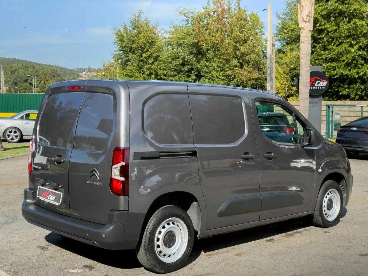 citroen-berlingo-2022-diesel-1499cc