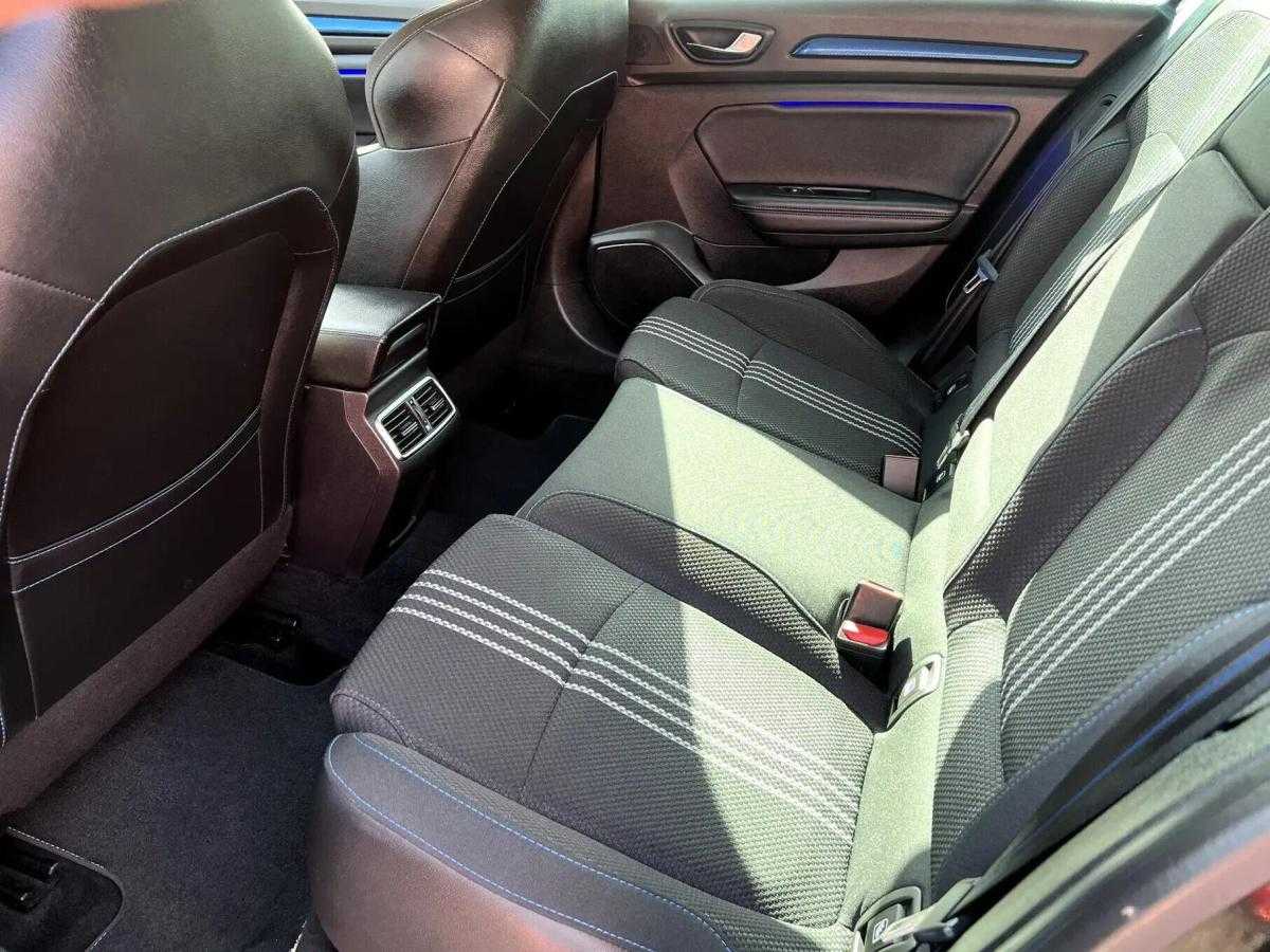 renault-megane-sport-tourer-2020-diesel-1461cc