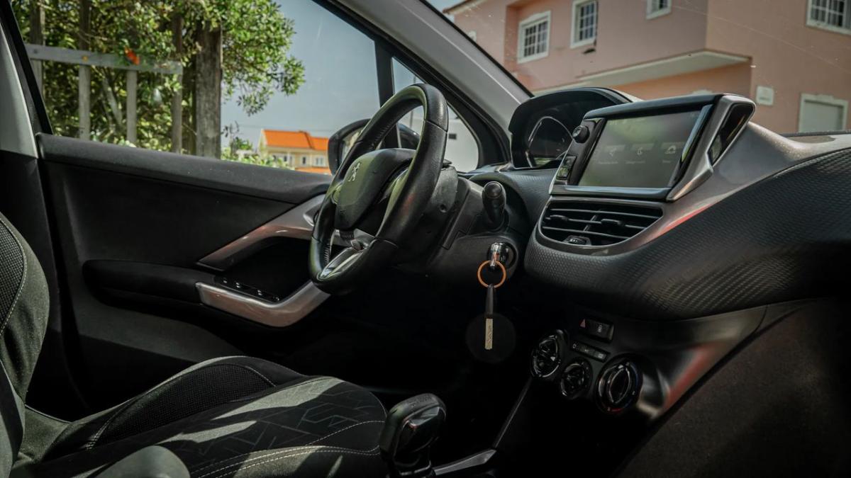 peugeot-2008-2015-gasolina-1199cc