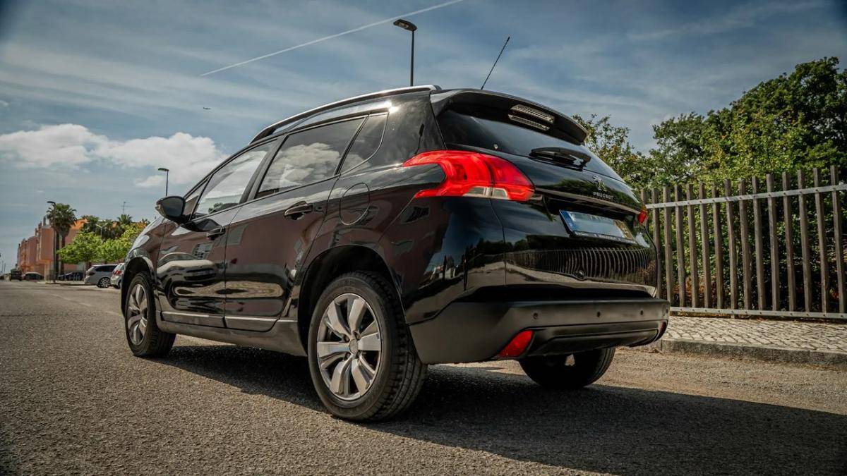 peugeot-2008-2015-gasolina-1199cc