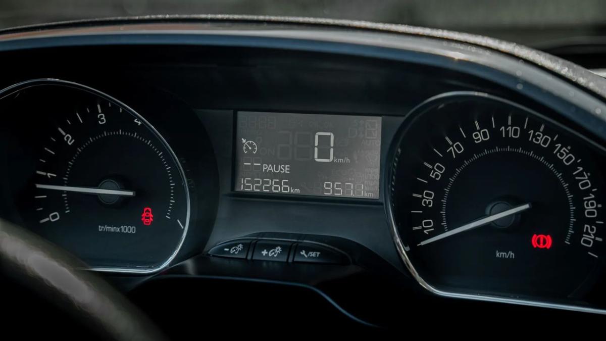 peugeot-2008-2015-gasolina-1199cc