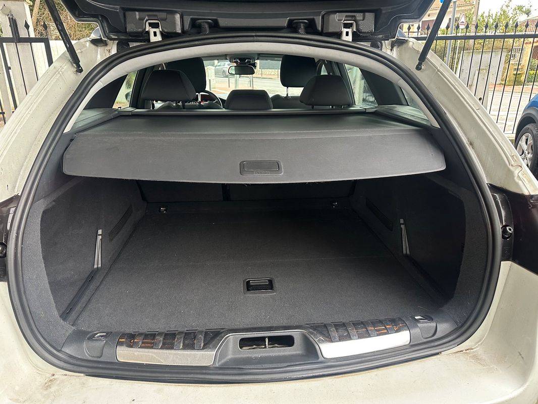 peugeot-508-sw-2012-diesel-1560cc