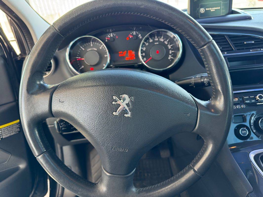 peugeot-5008-2014-diesel-1560cc