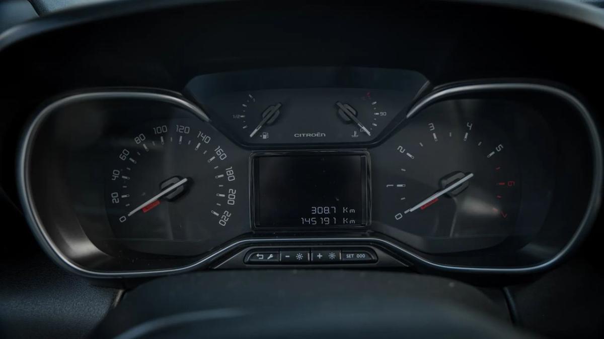 citroen-c3-aircross-2018-diesel-1499cc