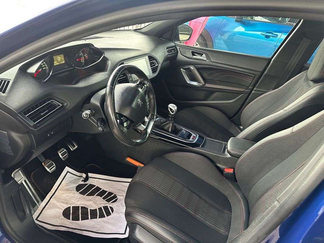 peugeot-308-sw-2017-gasolina-1199cc