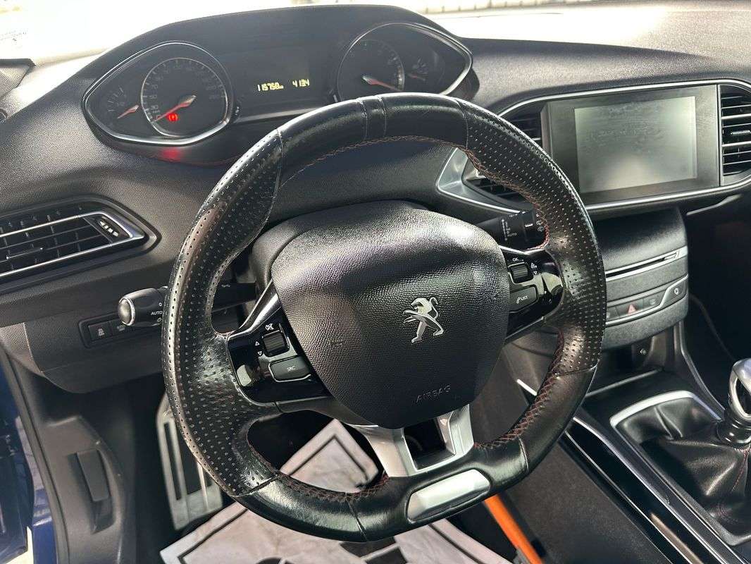 peugeot-308-sw-2017-gasolina-1199cc