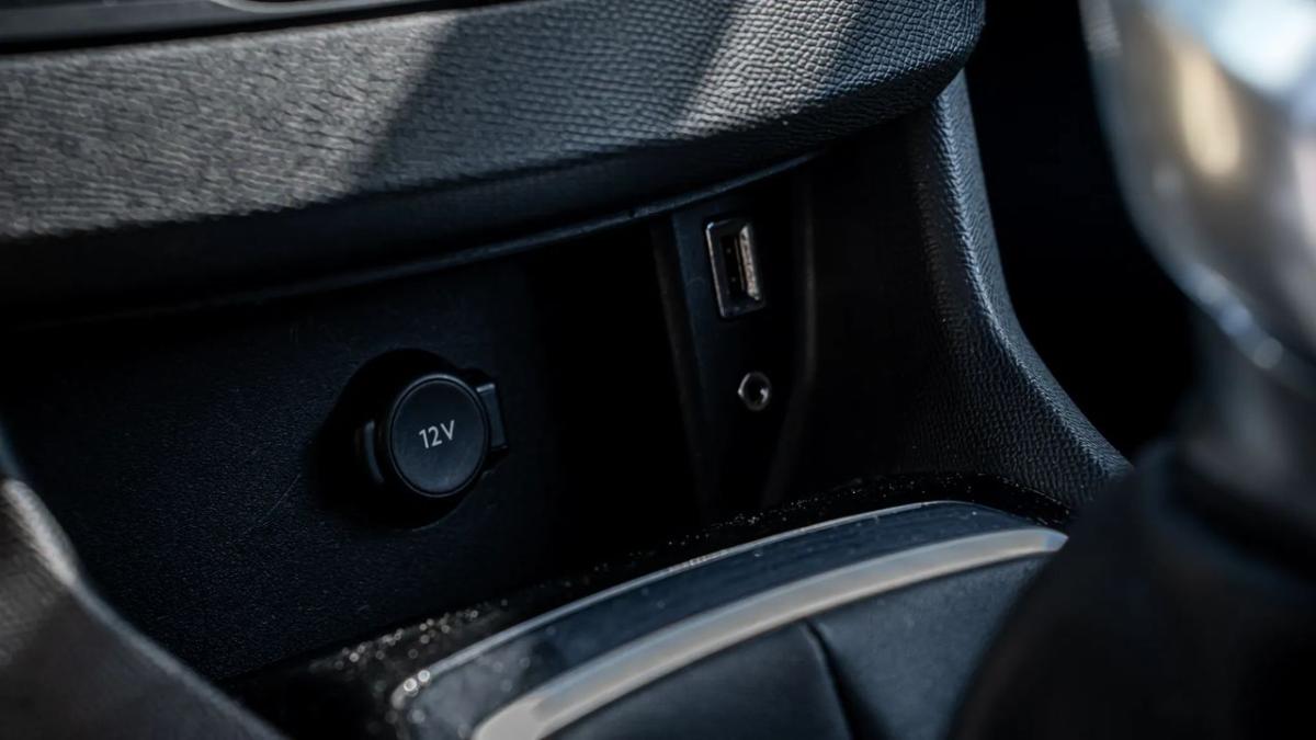 peugeot-308-2016-diesel-1560cc