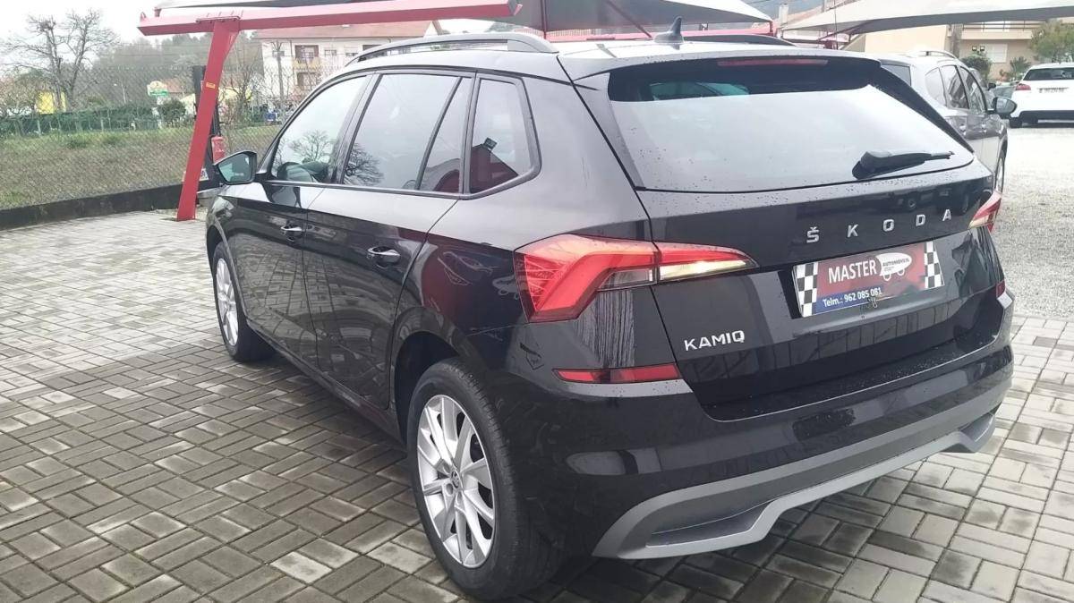 skoda-kamiq-2022-gasolina-999cc
