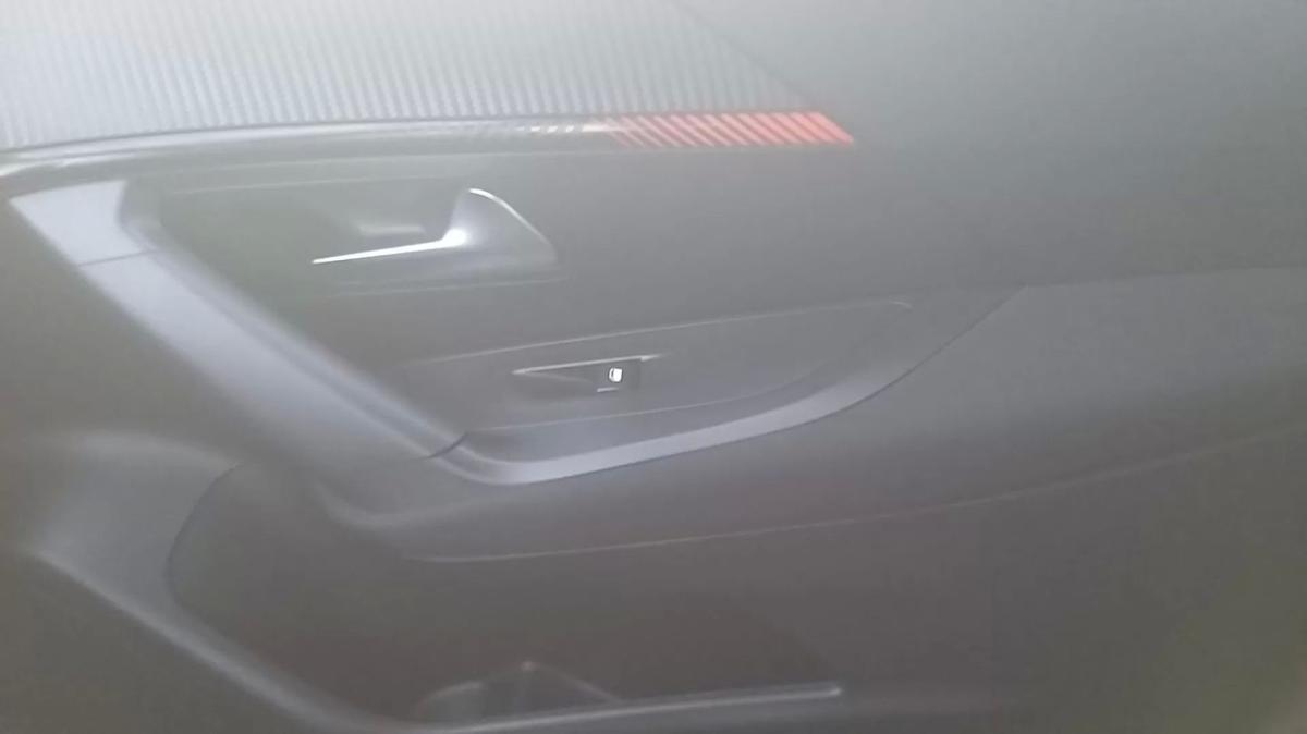 peugeot-2008-2023-gasolina-1199cc
