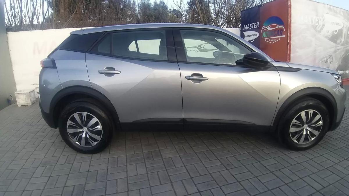 peugeot-2008-2023-gasolina-1199cc