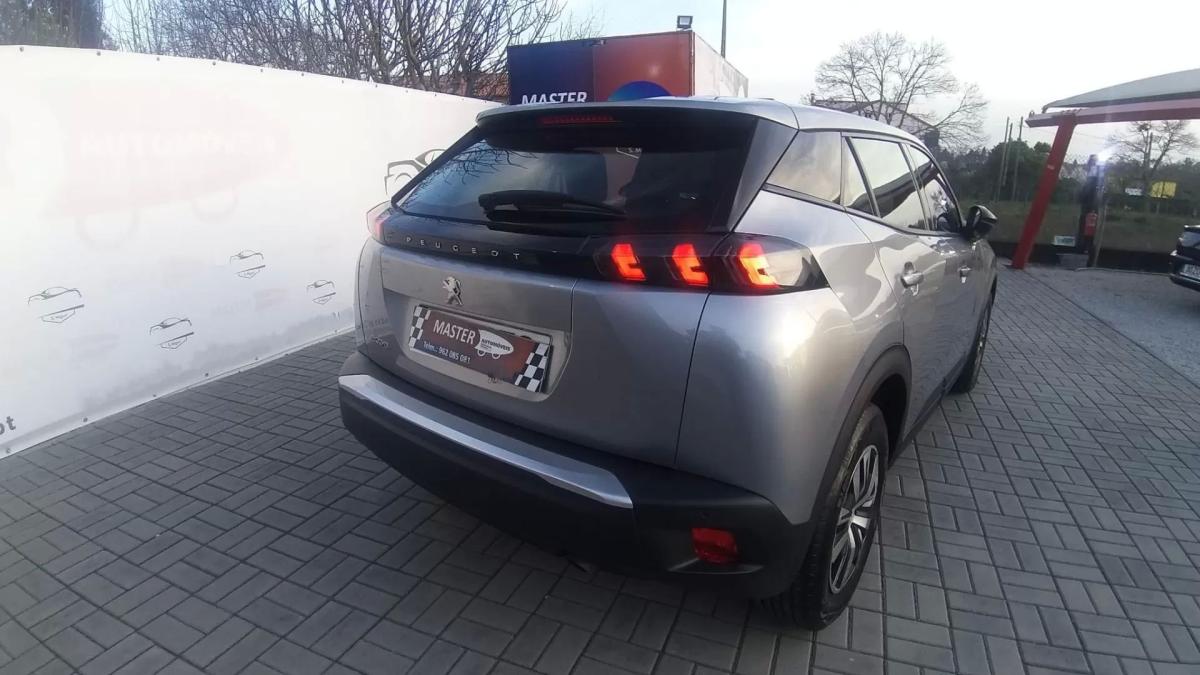 peugeot-2008-2023-gasolina-1199cc