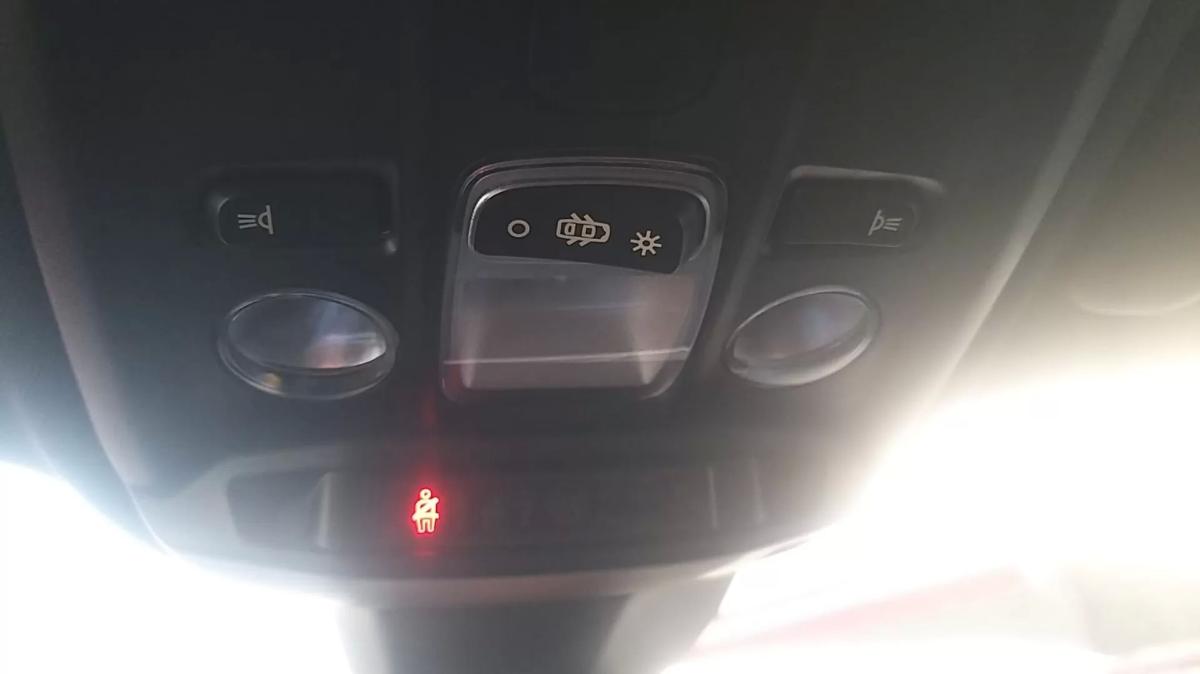 peugeot-2008-2023-gasolina-1199cc